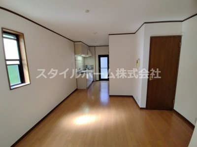 【居間・リビング】 | グレイスヴィラ Ｂ棟 | 使いやすい居間です