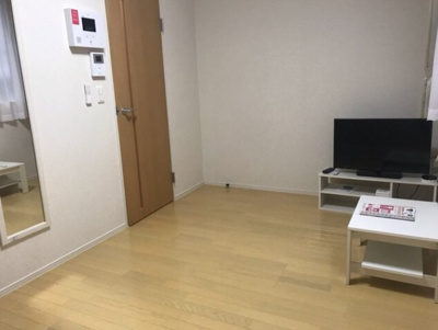 【内装】 | アーク東向島 | 1階はフローリング、2階以上はカーペットタイプとなります。