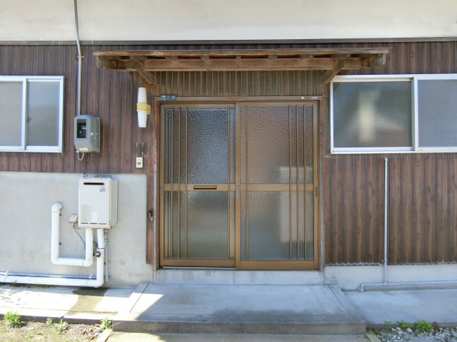 上後藤5丁目貸家の玄関