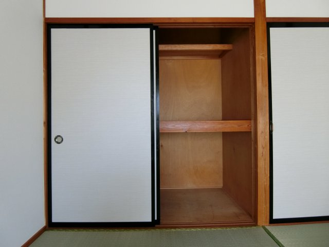 上後藤5丁目貸家の収納