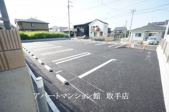 マリーヒルズJゆめみ野の駐車場