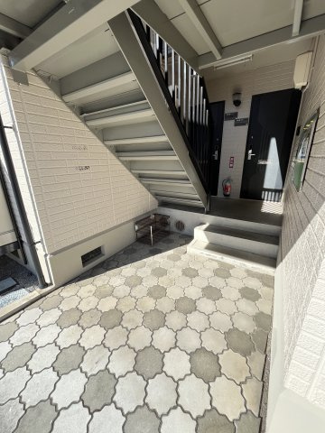 のぎく　B棟のエントランス