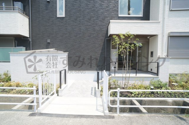 COJADEのエントランス