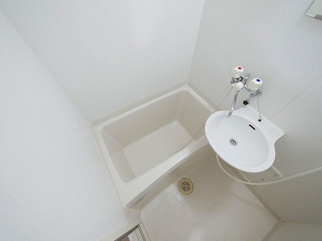 レオパレス悠Ⅱの浴室