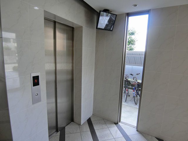 ラフレシーサ医大通りのその他|安心感あります、防犯カメラの映像が見れるモニター付き♪