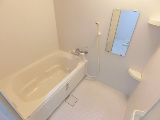 ラフレシーサ医大通りの浴室|お風呂は清潔感が特に大事ですね♪