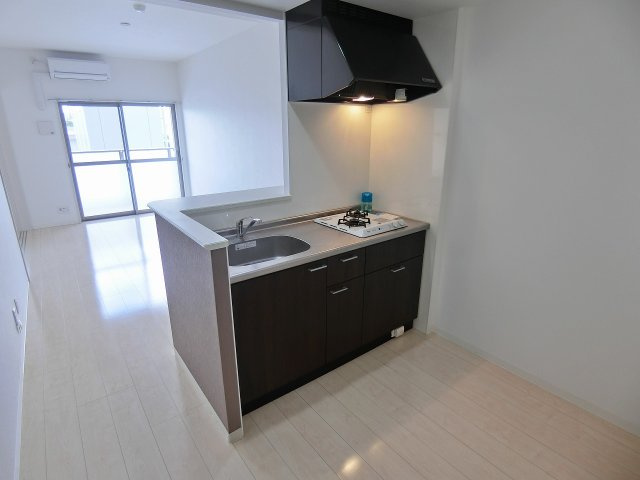 ラフレシーサ医大通りの内装|開放感が有り料理を楽しめますね♪