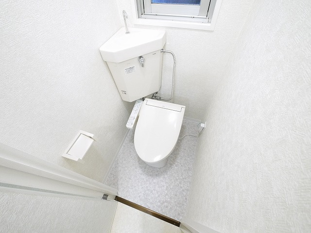 奈良三条ハイツのトイレ|シンプルで使いやすいトイレです