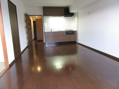 【居間・リビング】 | 大産空港南ビル