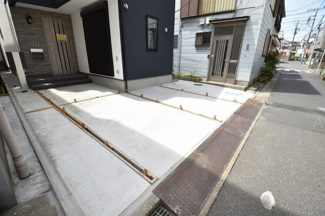 【外観】 | 現地見学や資料請求などお気軽にお問合わせ下さい。
周辺環境とあわせて現地ご案内致します。