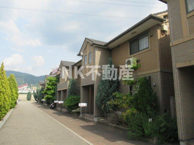 【外観】 | グランディール（東大阪）（新石切賃貸） | 落ち着いた雰囲気の外観です