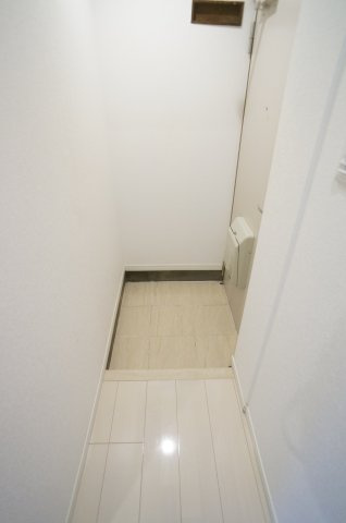ラムール売布の玄関