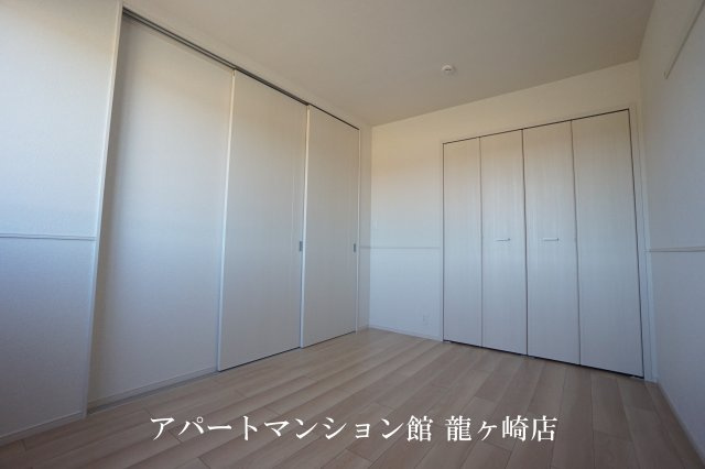 レフィナードＢの洋室