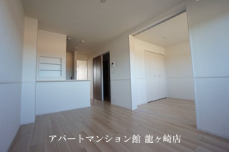 【内装】 | レフィナードＢ