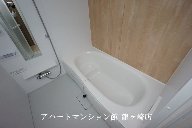 レフィナードＢの浴室