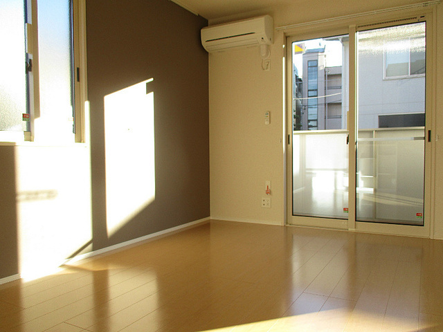 ミキハイツの居間・リビング