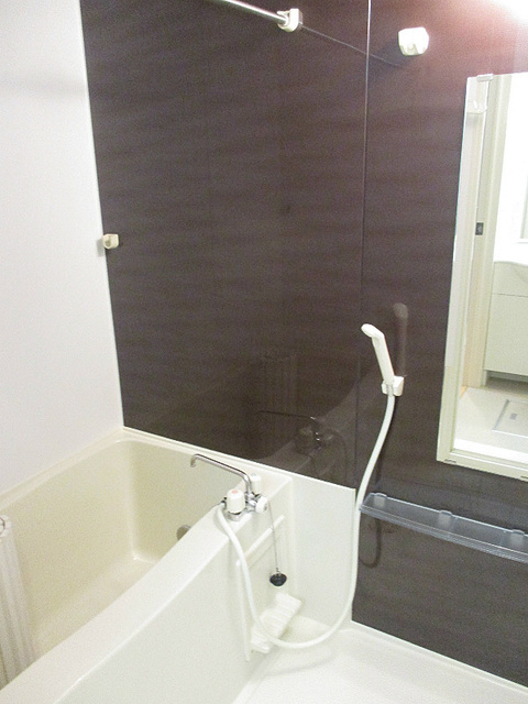 ミキハイツの浴室