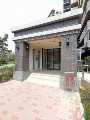 【エントランス】 | ヨコハマオールパークス第四街区Ｊ棟  | エントランス部分です。