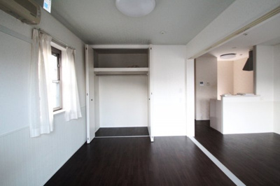 【寝室】 | エルメゾン松原B