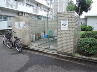 【その他共用部分】 | 敷地内ゴミ置場です。