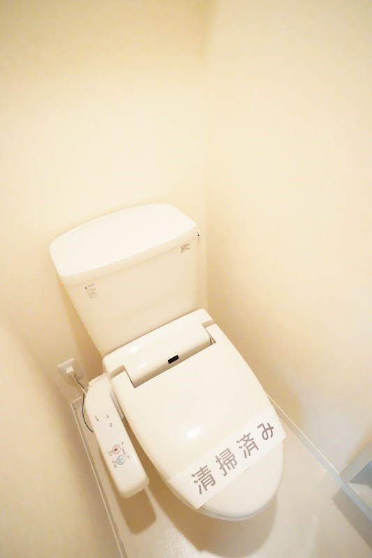 トラスティ本八幡のトイレ