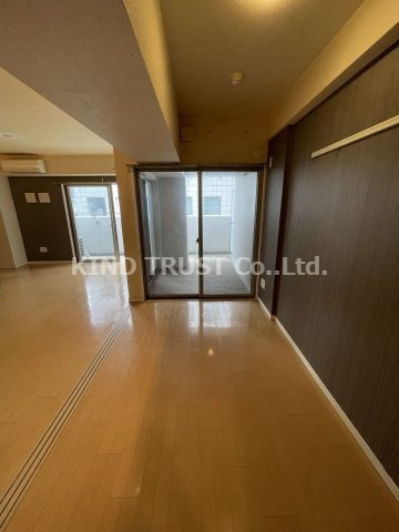 Ciel・D東梅田の居間・リビング|こちらの居間で趣味の時間をお楽しみください