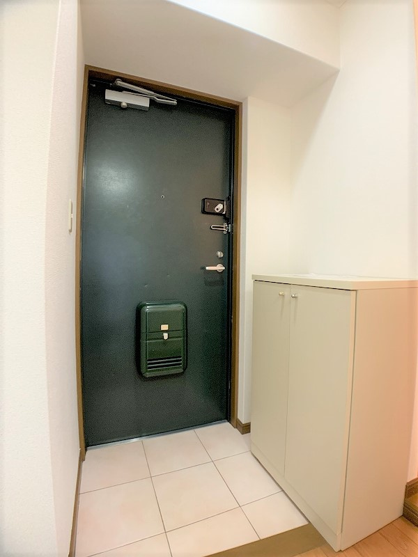 舘坂マンションＡの玄関