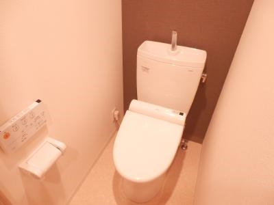 プレサンス京都四条烏丸響のトイレ|ウォシュレット