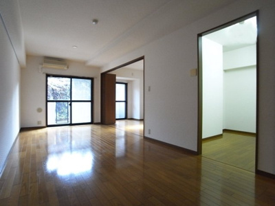 【居間・リビング】 | ヴァン・シャルマンOZ