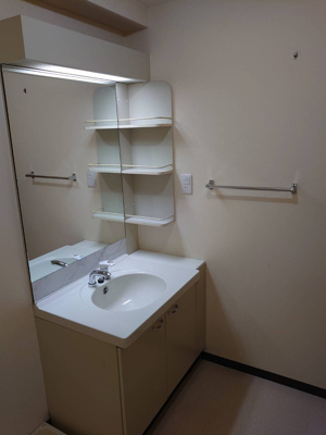 【洗面所】 | ジークレフ加古川東 | ワイドミラーの洗面化粧台