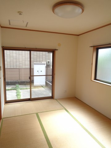 サンフィールドの和室|畳の上でゆっくりとくつろげる和室です