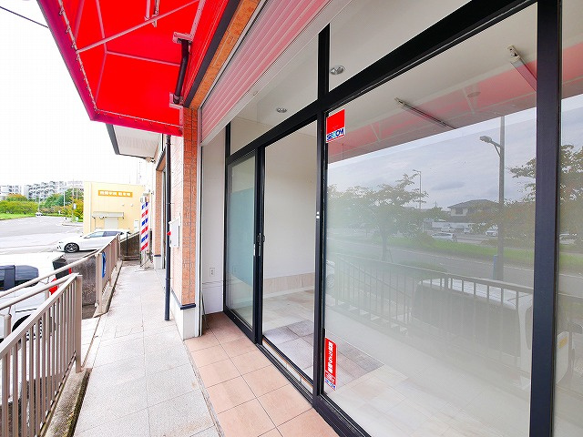 州見台7丁目店舗の内装
