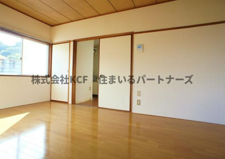 センチュリー山川の洋室