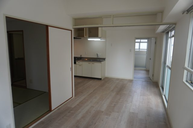 レジデンス内田橋の居間・リビング