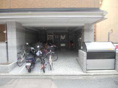 NEXT STAGE烏丸御池（ネクストステージ烏丸）のエントランス