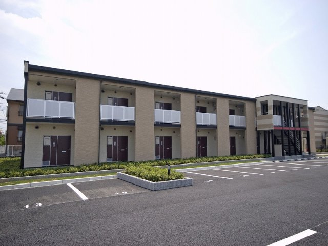 レオパレス大阪狭山IIの外観