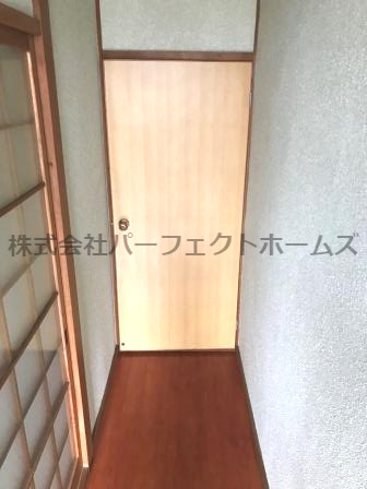 清水ハイツの玄関|ゆったりとした玄関です