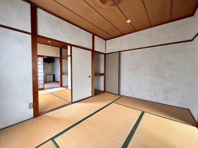 清水ハイツの和室