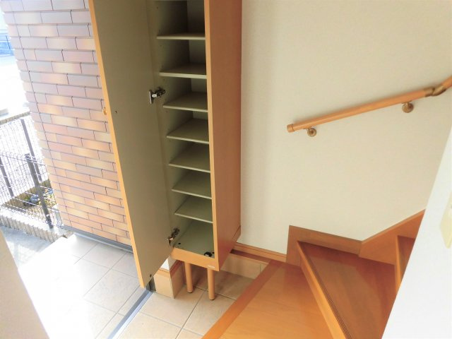 プラッサムコート羽衣Hの玄関|イメージ写真