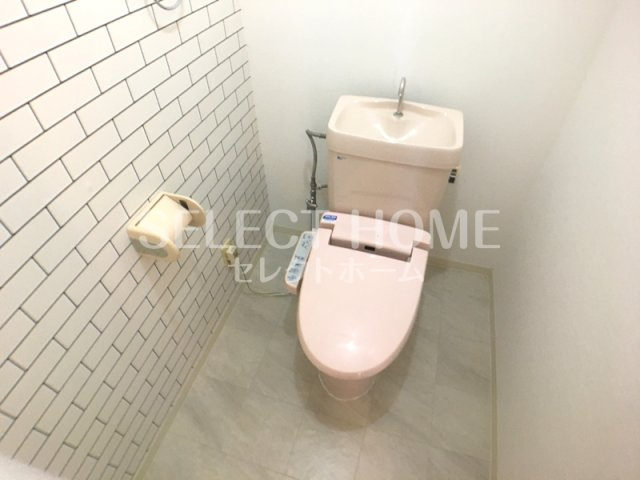 【トイレ】 | ポプラ通り竜美 | 落ち着いた色調のトイレです