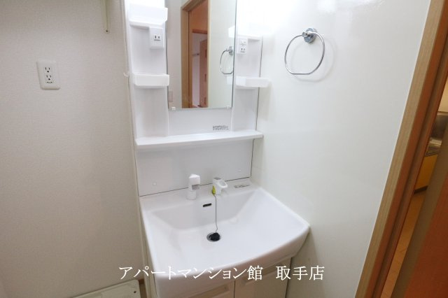 パサージュＣ棟の独立洗面台