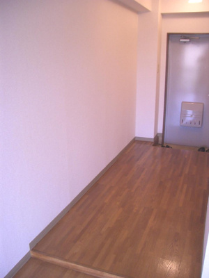 【洋室】 | ヒルズ山手西 | 玄関