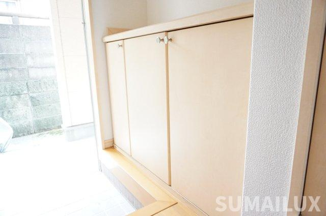 菊池郡菊陽町大字津久礼のアパートの収納