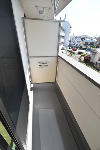ドミール長岡京のバルコニー