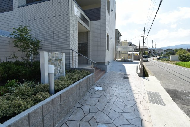 ドミール長岡京の周辺