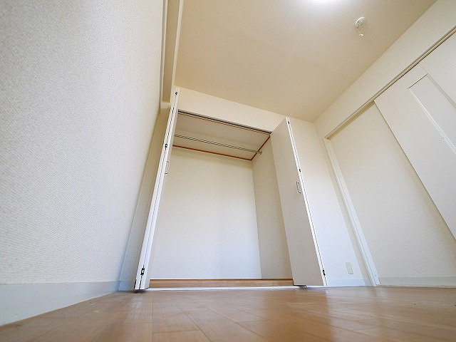 三和平城グランドパレスの収納