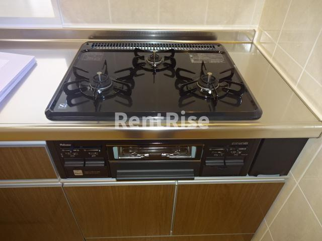 ルミエールウエストのキッチン|3口ガスコンロ