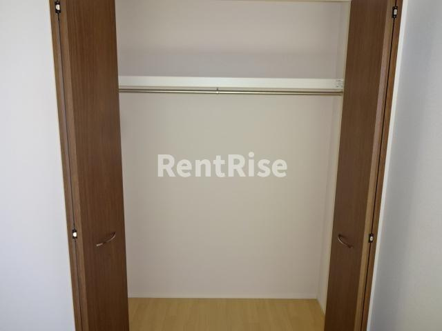 ルミエールウエストの洋室|洋室収納