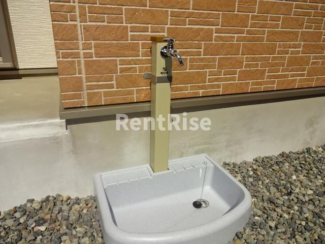 ルミエールウエストの庭|専用庭水道