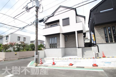 【前面道路含む現地写真】 | 海老名市国分寺台1丁目　新築戸建て　全1棟　【仲介手数料無料】